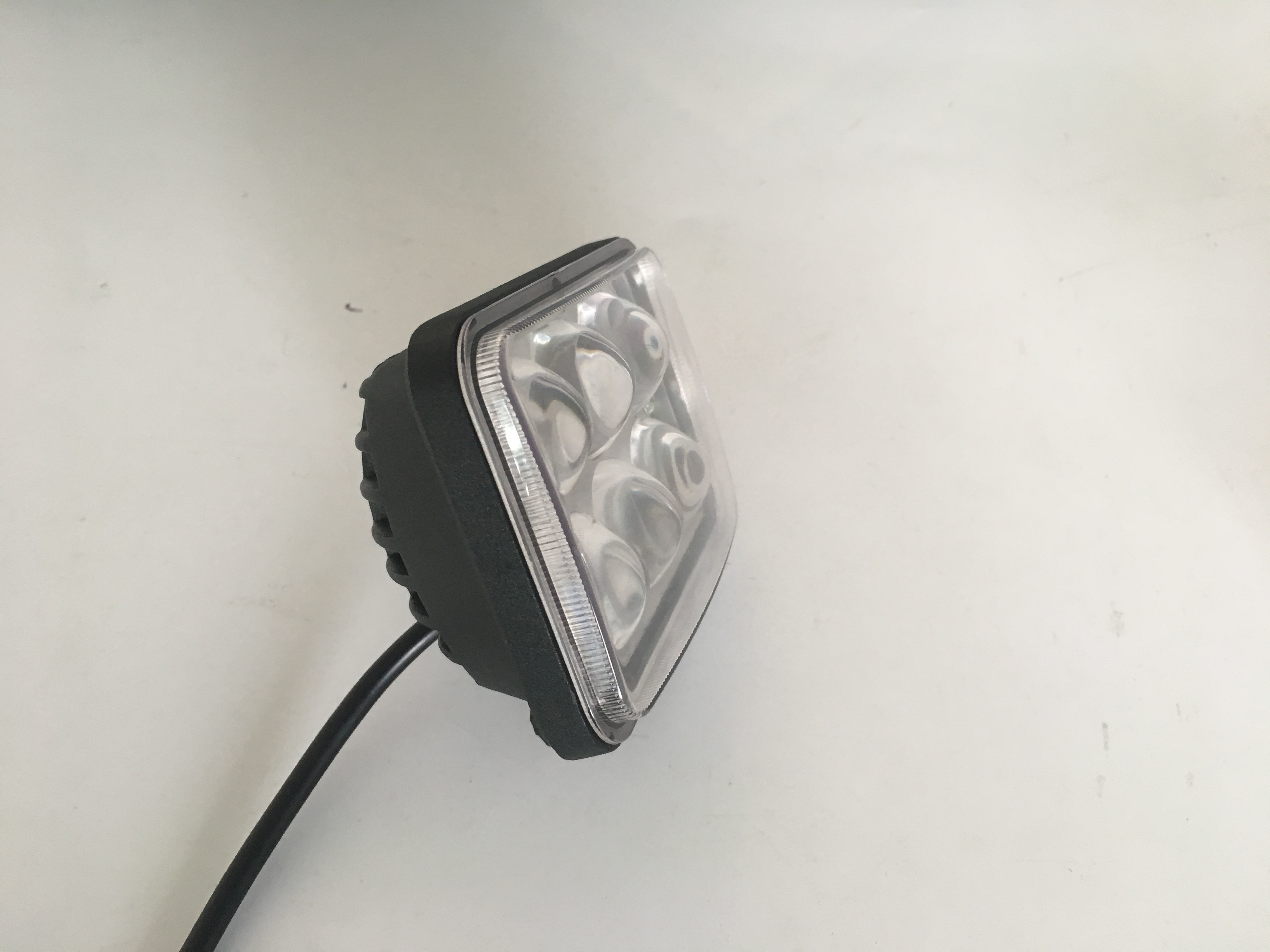 Ford F-150 Dual-Color Fog Lamps (3000K Yellow/6000K White) - SAE J583 compliant.