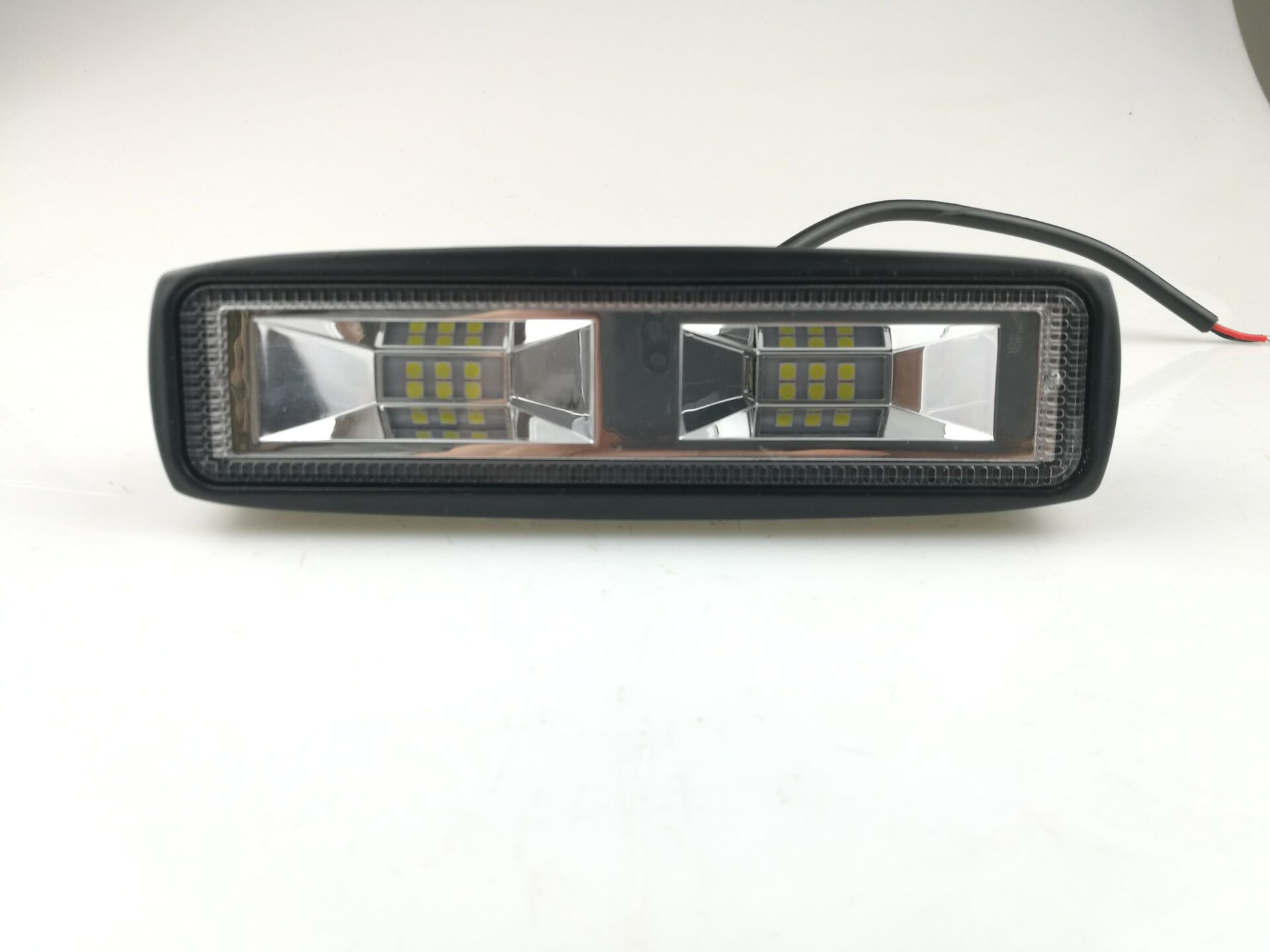 IP68 Waterproof DOT LED Work Lighting for Vehiches, 6000K White, SAE J583 Compliant